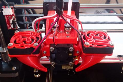 Chimera extruder